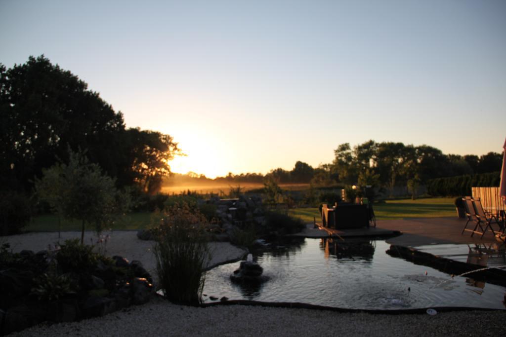 Vila Aux Charmes De La Campagne Hautrage Exteriér fotografie